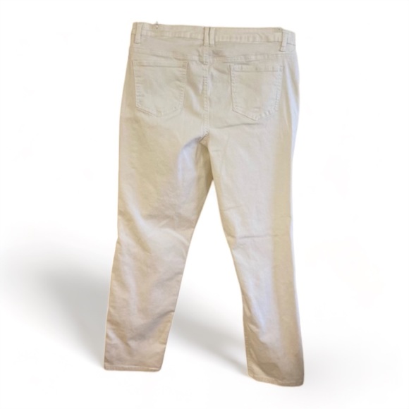 Monroe & Main White Straight Leg Jean - 18W NWOT - Picture 4 of 4